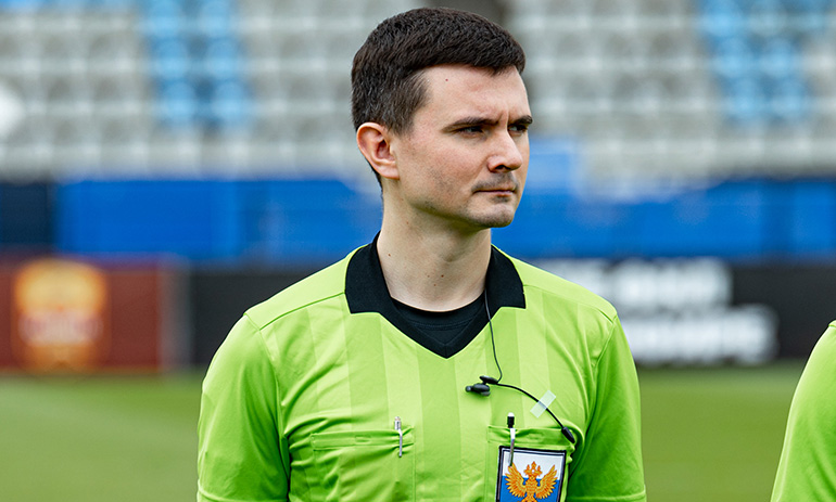 Роман Сафьян — главный судья матча РПЛ между «Оренбургом» и «Ростовом»